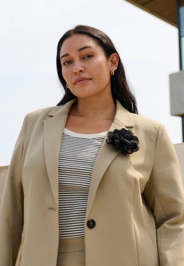 Длинный блейзер