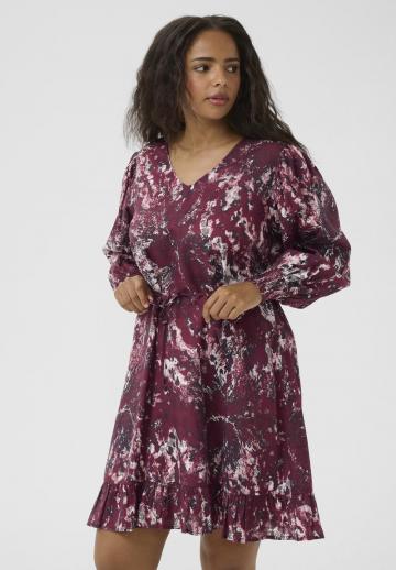 Короткое платье