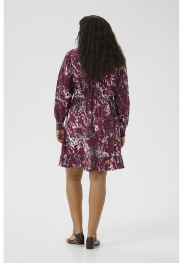 Короткое платье