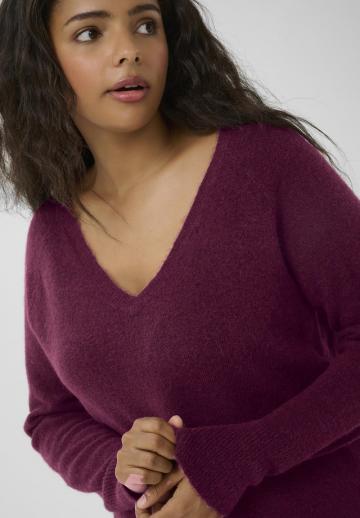 Пуловер с вырезом V