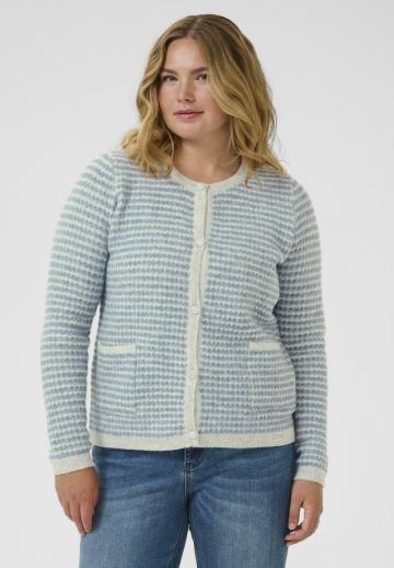 Вязаный жилет