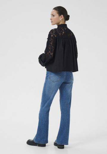 Кружевная блузка