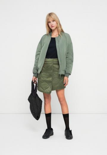 Юбка с накладными карманами