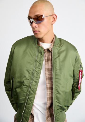 Куртка бомбер