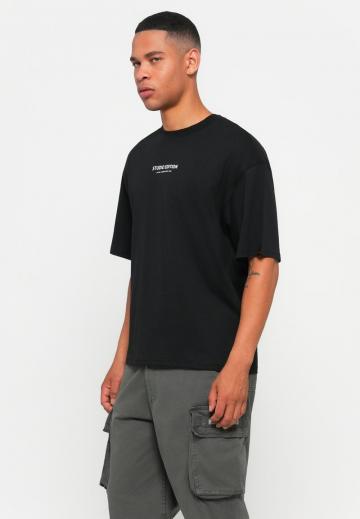 Брюки с накладными карманами