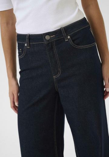 Клешеные джинсы