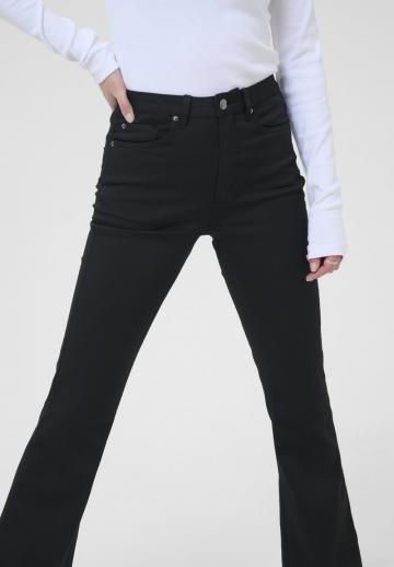 Клешеные брюки