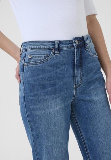 Клешеные брюки