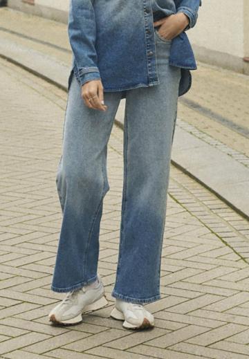 Свободные джинсы