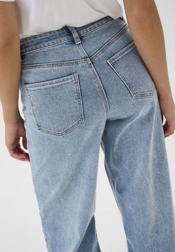 Свободные джинсы