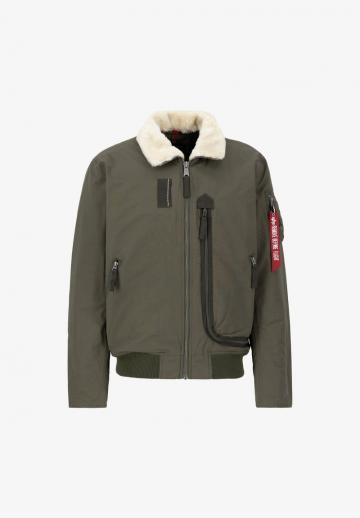 Куртка бомбер