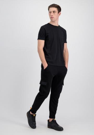 Брюки с накладными карманами