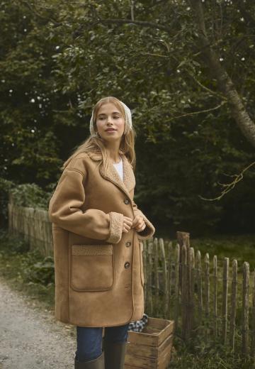 Короткое пальто