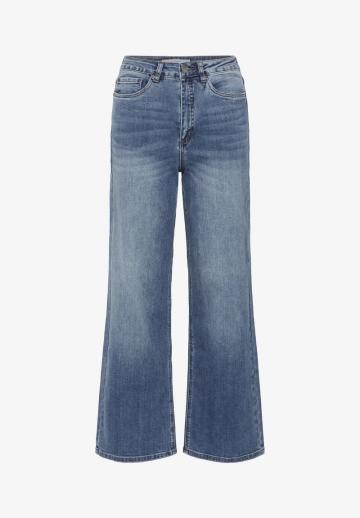 Клешеные джинсы