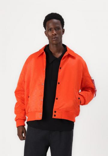 Куртка бомбер