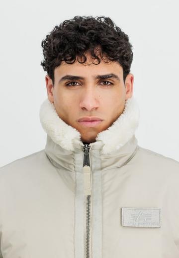 Куртка бомбер