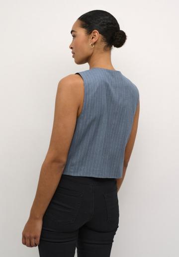 Джинсовая жилетка