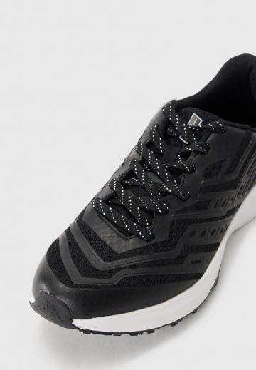 Тренировочные кроссовки