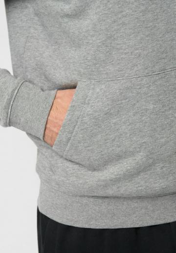 Спортивная кофта