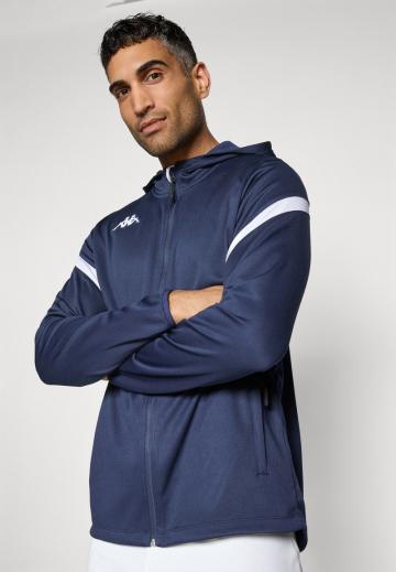 Спортивная куртка