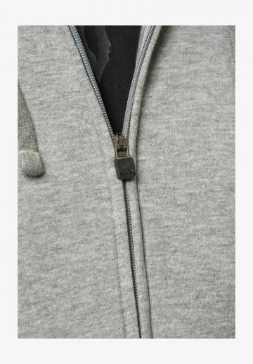 Спортивная кофта