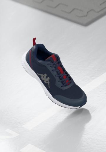 Тренировочные кроссовки