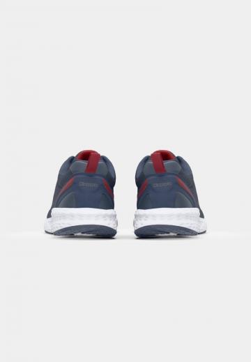 Тренировочные кроссовки