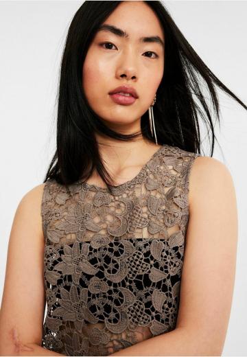 Кружевная блузка