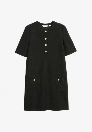 Вязаное платье