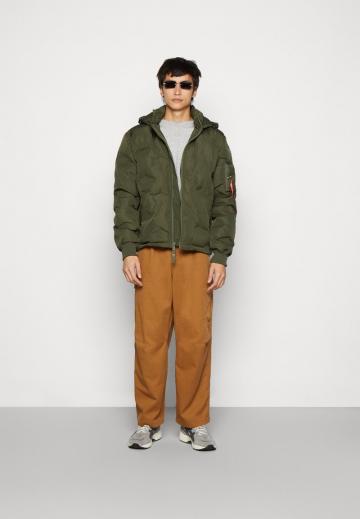 Зимняя куртка