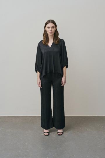 Атласная блузка