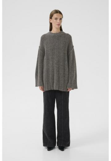 Длинный пуловер