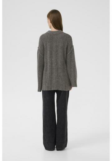 Длинный пуловер