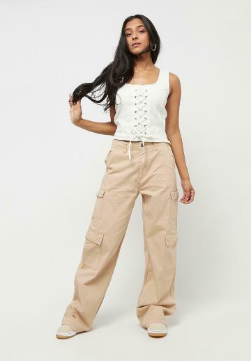 Брюки с накладными карманами