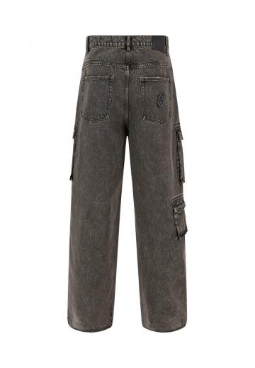 Прямые джинсы