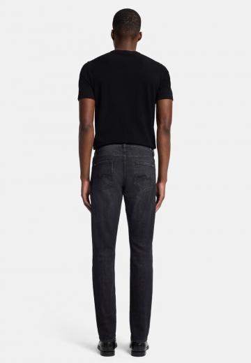 Узкие джинсы