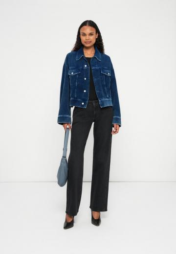 Свободные джинсы