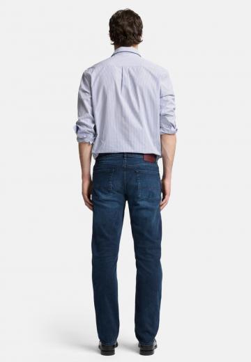 Узкие джинсы