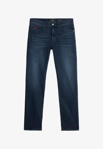 Узкие джинсы