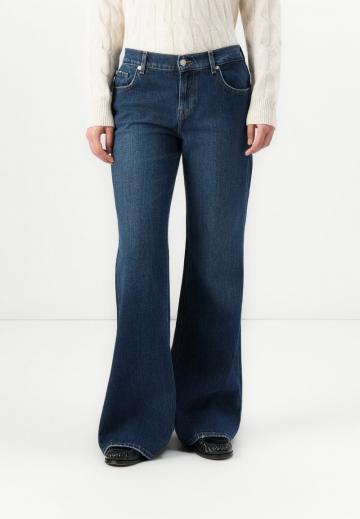 Клешеные джинсы