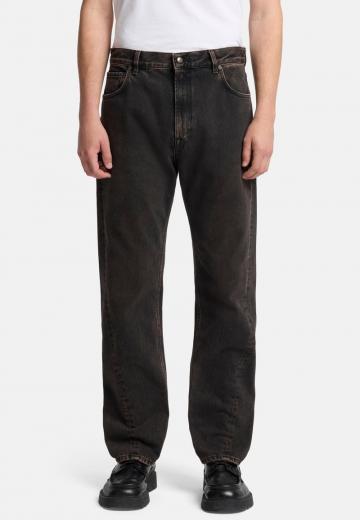 Прямые джинсы