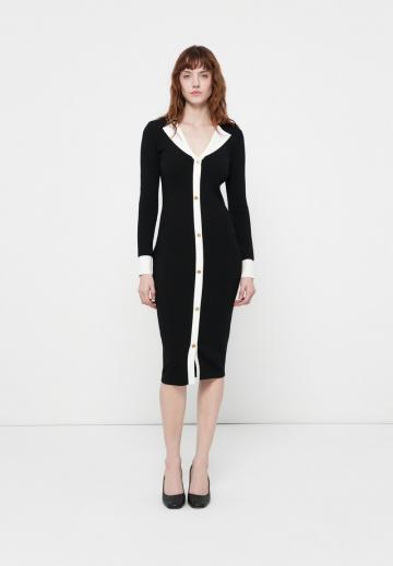 Вязаное платье