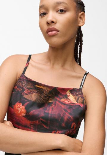 Платье футляр