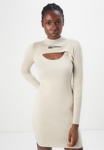 Вязаное платье