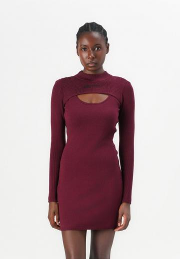 Вязаное платье