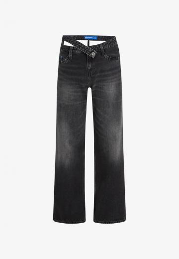 Свободные джинсы