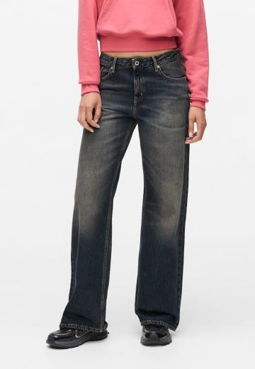 Прямые джинсы