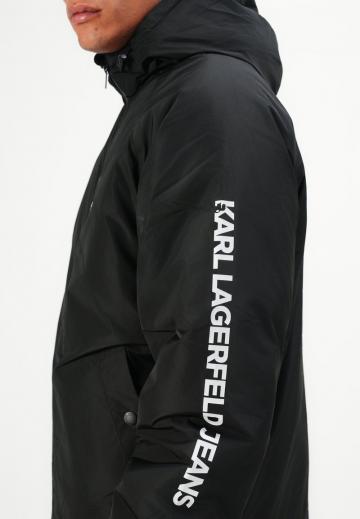 Зимняя куртка