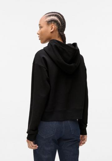 Пуловер с капюшоном