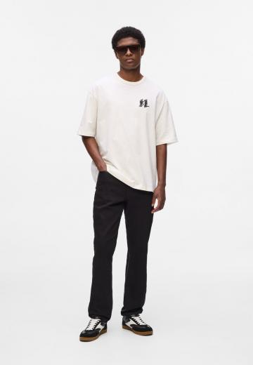 Прямые джинсы